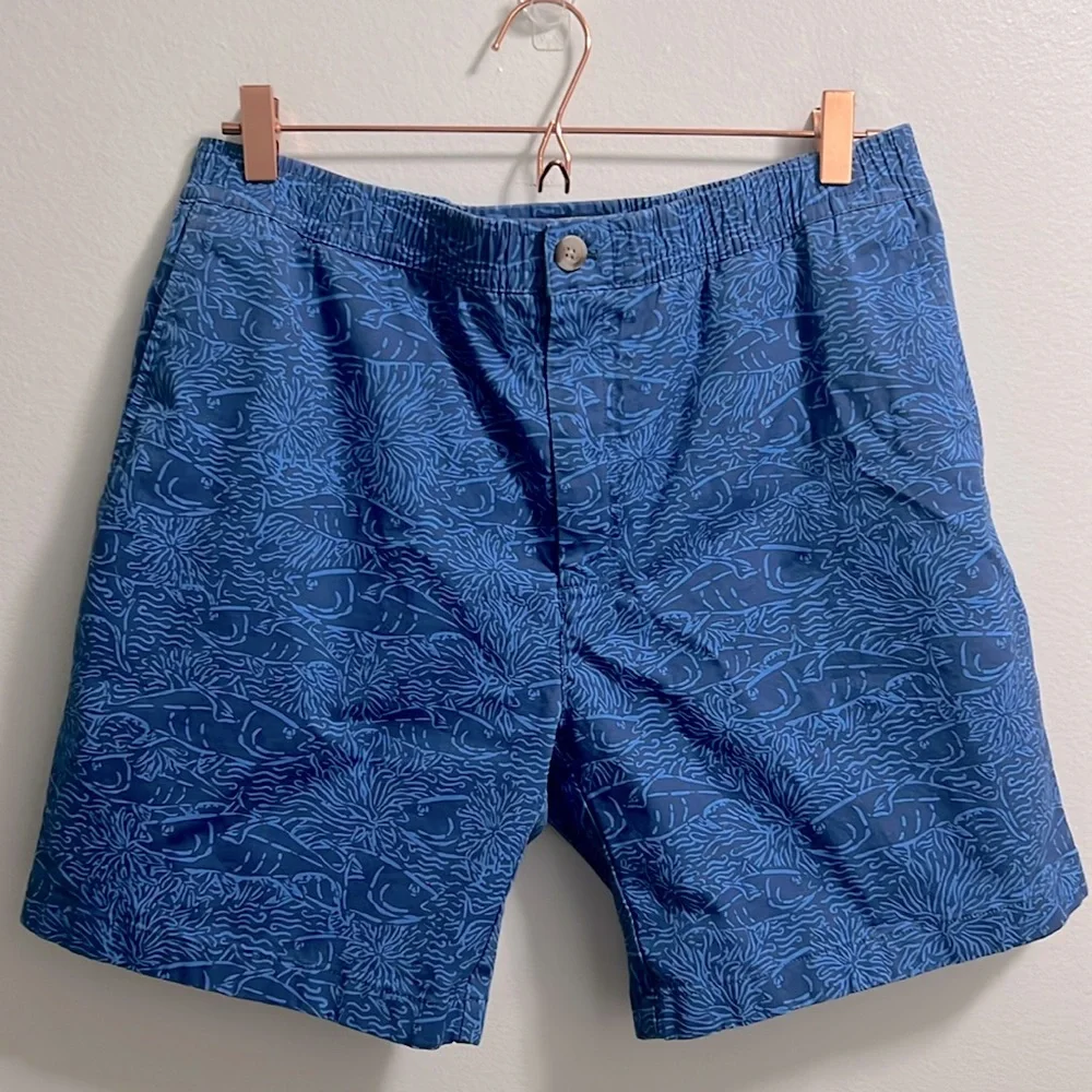 Vineyard Vines 7 Inch Tonal Printed Jetty Shorts Fish Print Men's Size L